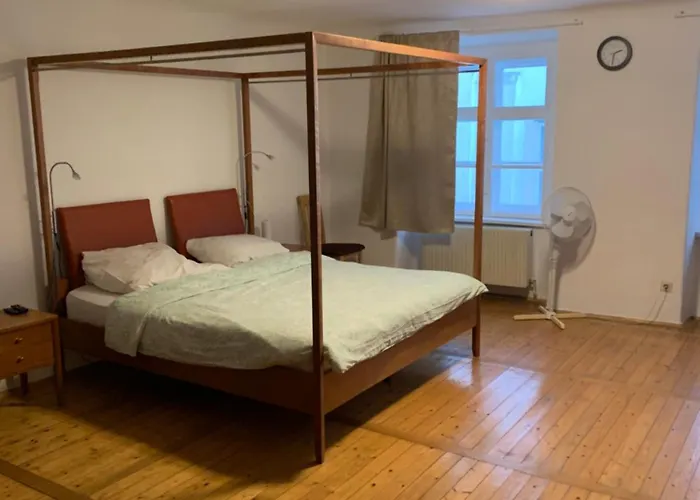 Three Bedrooms In Walking Center