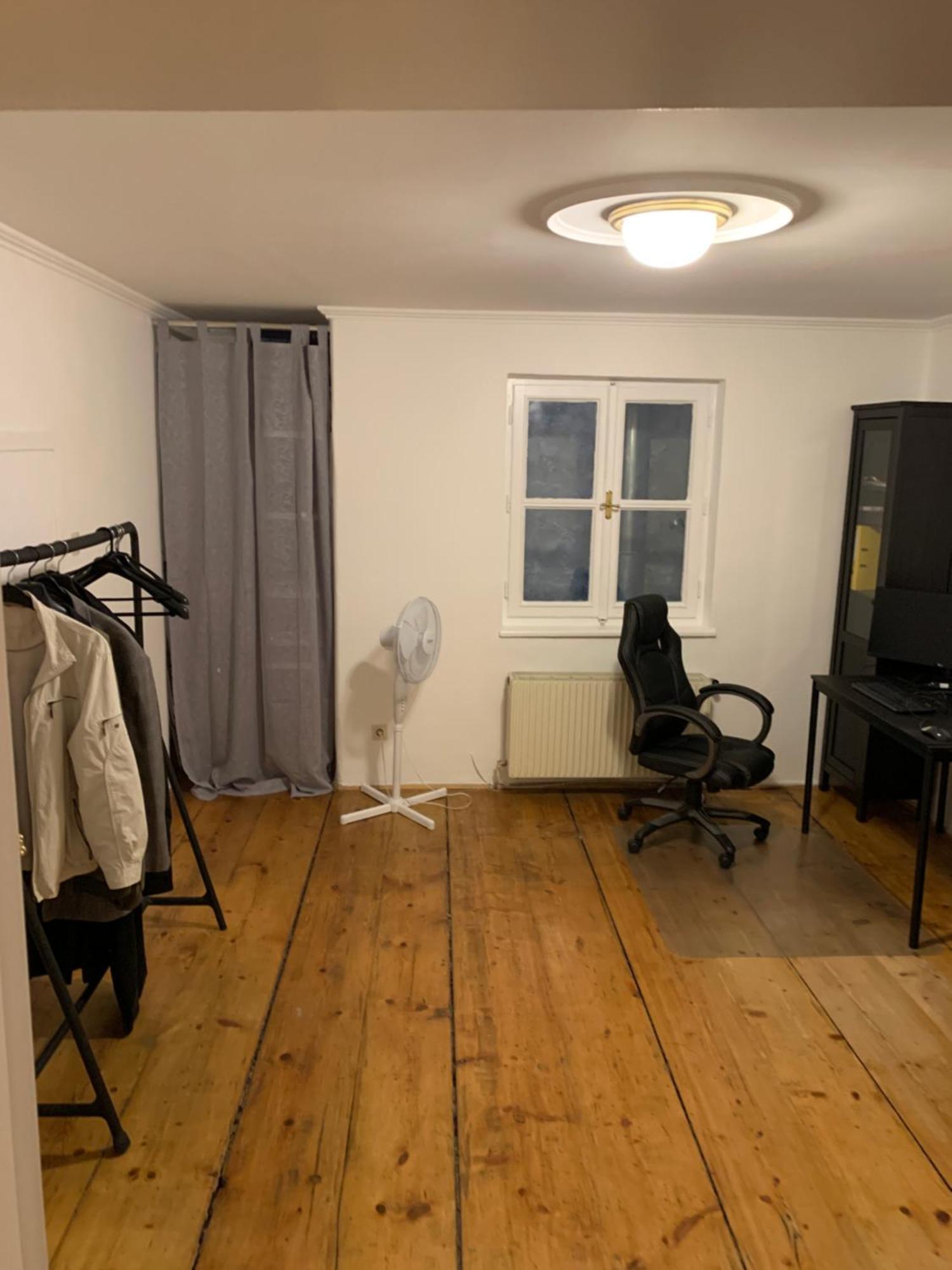 Appartement Three Bedrooms In Walking Center *